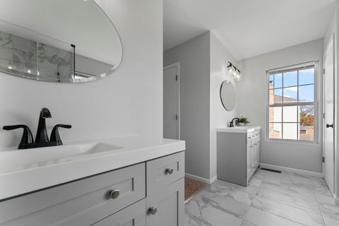 Tiny photo for 1655 Whispering Oaks Court, West Chicago, IL 60185 (MLS # 12500951)