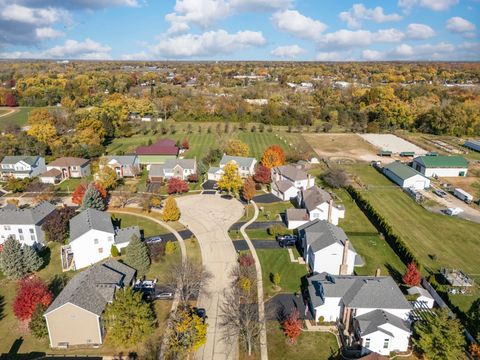 Tiny photo for 1655 Whispering Oaks Court, West Chicago, IL 60185 (MLS # 12500951)