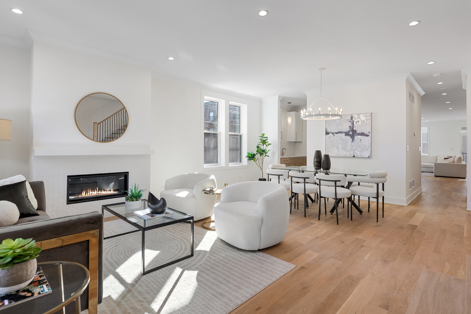 3614 N Marshfield Avenue