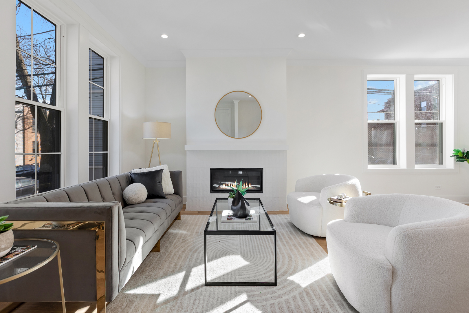 3614 N Marshfield Avenue