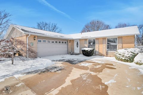 Tiny photo for 817 Stonewall Drive, Bourbonnais, IL 60914 (MLS # 12556087)
