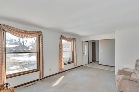 Tiny photo for 817 Stonewall Drive, Bourbonnais, IL 60914 (MLS # 12556087)