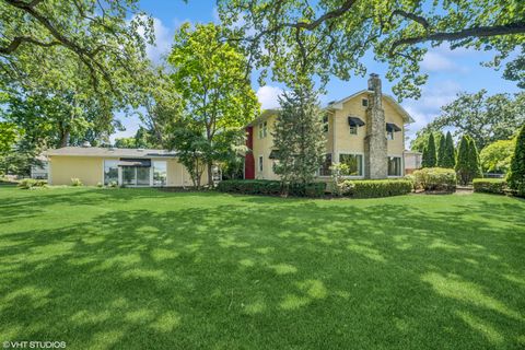 Photo of 691 Lake Avenue, Crystal Lake, IL 60014 (MLS # 12410735)