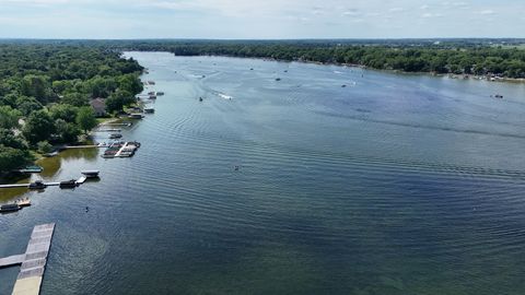 Tiny photo for 691 Lake Avenue, Crystal Lake, IL 60014 (MLS # 12410735)