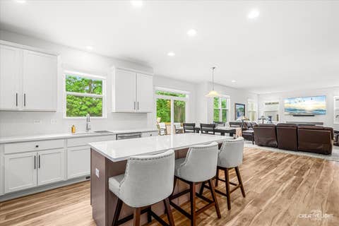 Tiny photo for 505 Timber Oak Lane, Yorkville, IL 60560 (MLS # 12706249)