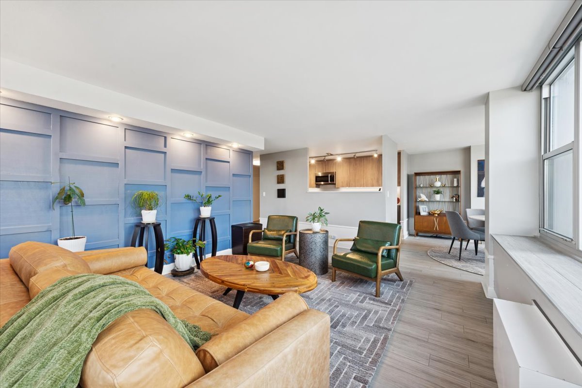 4250 N Marine Drive 835