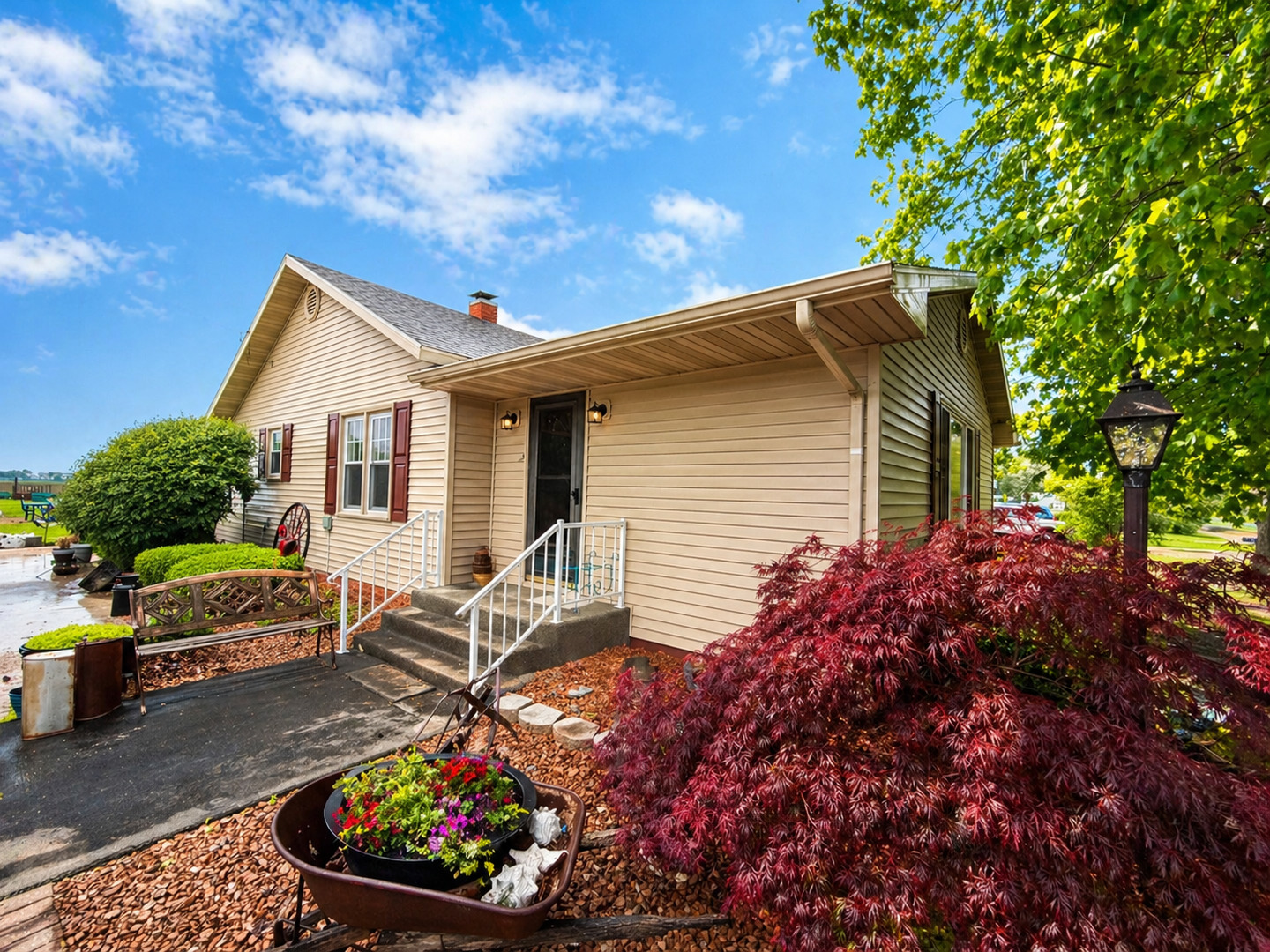 310 N Poplar Street