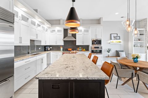 Tiny photo for 1801 W Chicago Avenue #4E, Chicago, IL 60622 (MLS # 12477661)