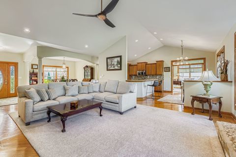 Tiny photo for 808 James Drive, Hampshire, IL 60140 (MLS # 12460808)