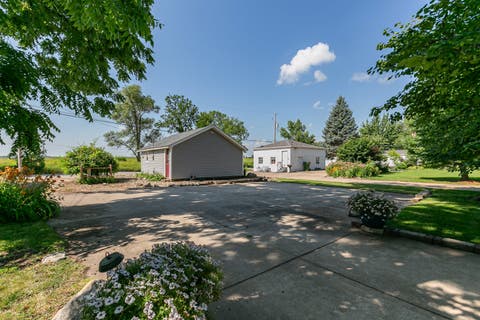 Tiny photo for 1703 S Shore Drive, Moline, IL 61265 (MLS # 12730078)