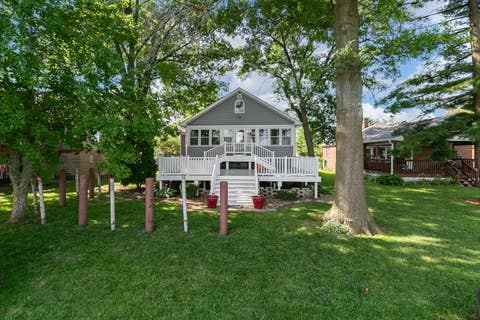 Tiny photo for 1703 S Shore Drive, Moline, IL 61265 (MLS # 12730078)