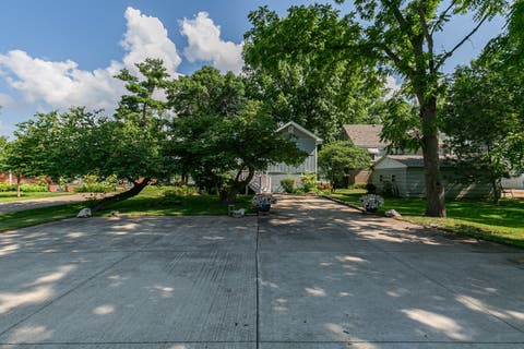 Tiny photo for 1703 S Shore Drive, Moline, IL 61265 (MLS # 12730078)