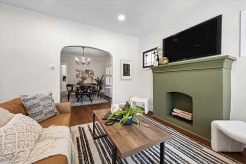 Tiny photo for 5107 N Lowell Avenue, Chicago, IL 60630 (MLS # 12737318)