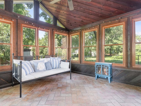 Tiny photo for 1621 Kenyon Drive, Naperville, IL 60565 (MLS # 12670449)