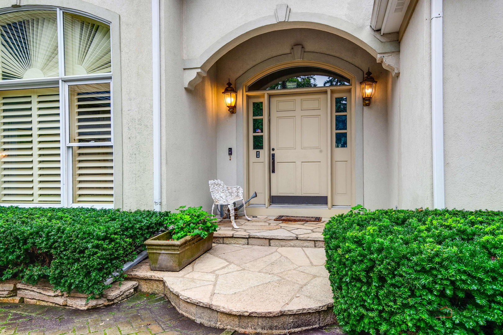 1 Briarwood Lane