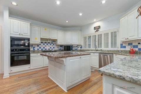 Tiny photo for 1 Briarwood Lane, Lincolnshire, IL 60069 (MLS # 12748010)