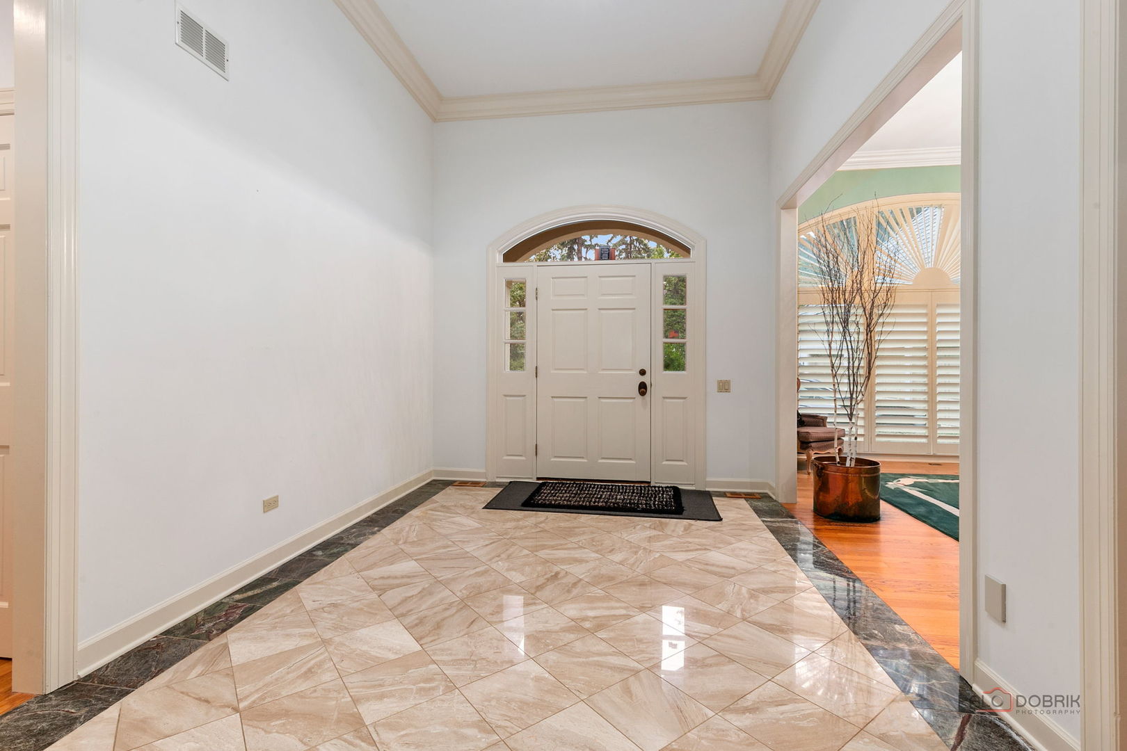 1 Briarwood Lane