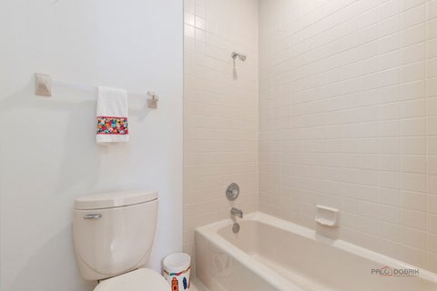 Tiny photo for 1 Briarwood Lane, Lincolnshire, IL 60069 (MLS # 12748010)