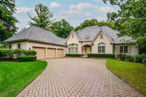 Tiny photo for 1 Briarwood Lane, Lincolnshire, IL 60069 (MLS # 12748010)