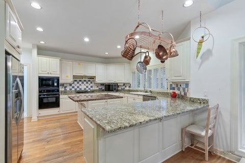 Tiny photo for 1 Briarwood Lane, Lincolnshire, IL 60069 (MLS # 12748010)