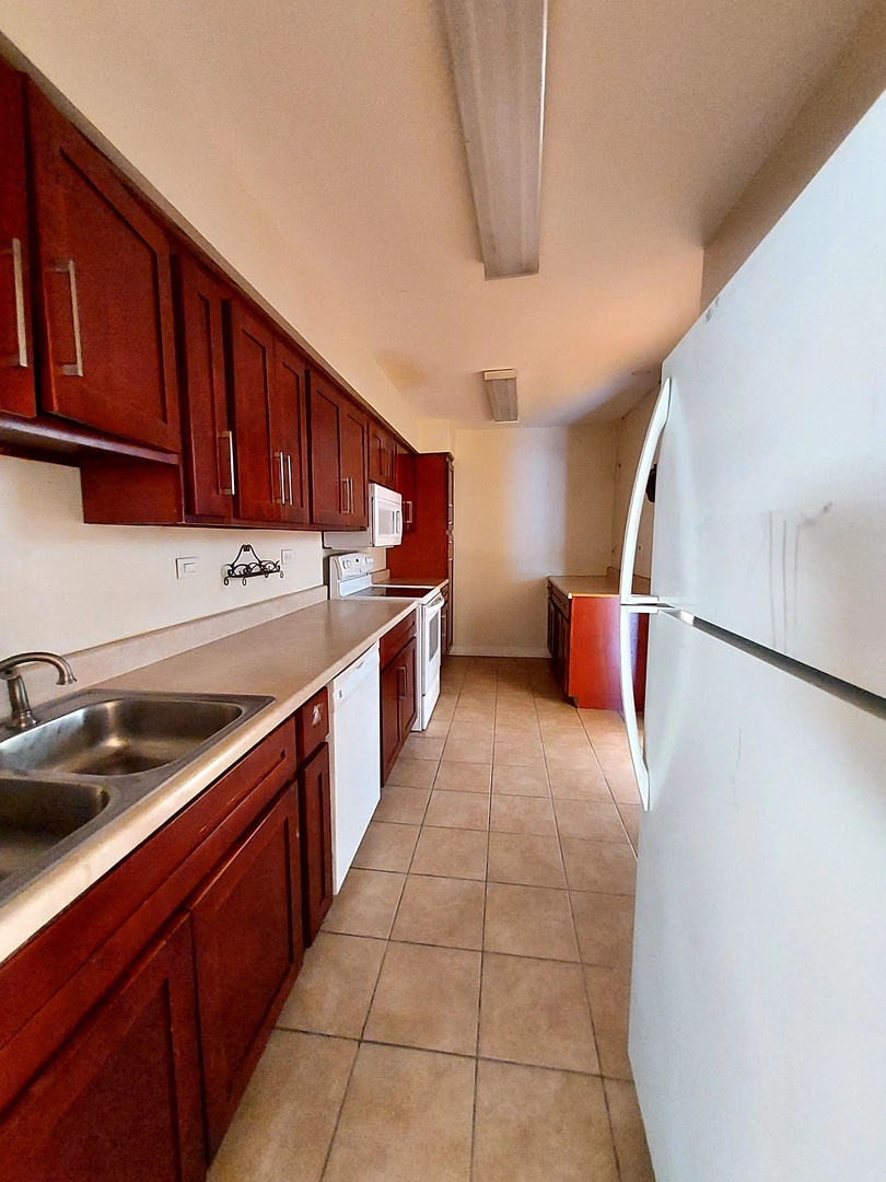 840 E Old Willow Road 116