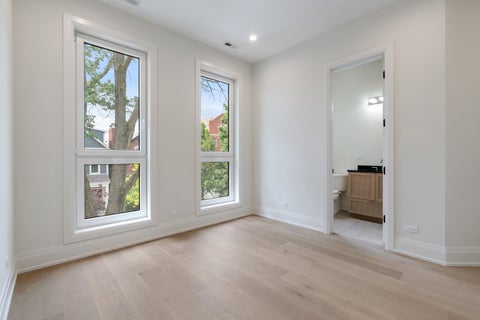 Tiny photo for 1442 W Fletcher Street, Chicago, IL 60657 (MLS # 12685386)