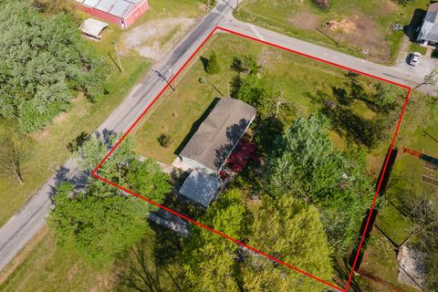 Tiny photo for 104 S Wells Street, Duquoin, IL 62832 (MLS # 12621184)