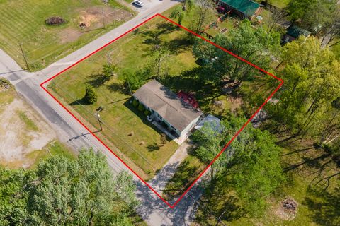 Tiny photo for 104 S Wells Street, Duquoin, IL 62832 (MLS # 12621184)