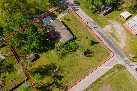 Tiny photo for 104 S Wells Street, Duquoin, IL 62832 (MLS # 12621184)