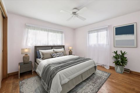 Tiny photo for 1004 S Grove Avenue, Barrington, IL 60010 (MLS # 12484380)