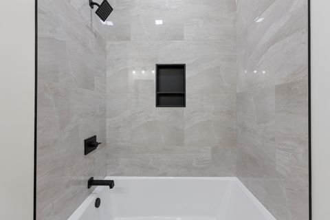 Tiny photo for 515 E Oakwood Boulevard, Chicago, IL 60653 (MLS # 12535051)