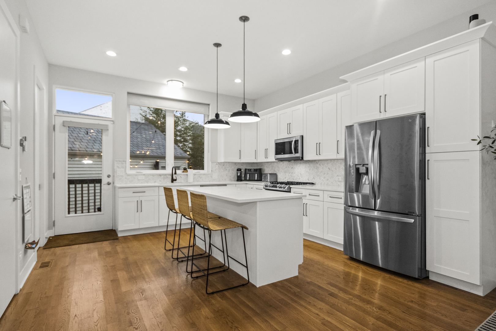 4419 W Waveland Avenue