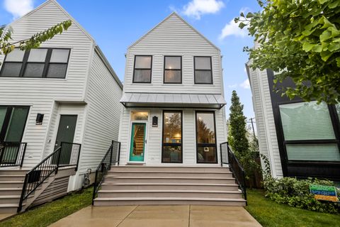 Photo of 4419 W Waveland Avenue, Chicago, IL 60641 (MLS # 12511502)