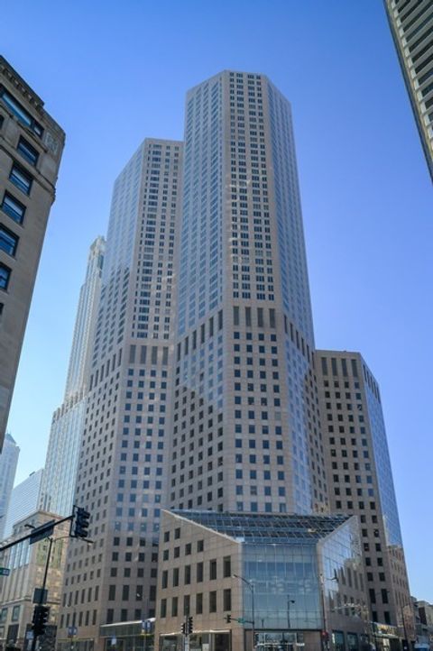 Photo of 950 N Michigan Avenue #4005, Chicago, IL 60611 (MLS # 12701671)
