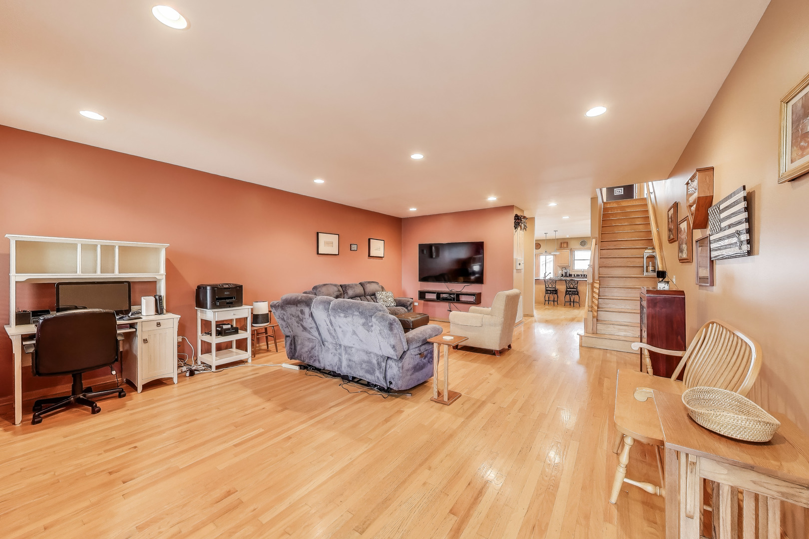 3245 S Aberdeen Street