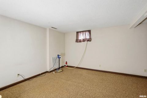 Tiny photo for 1110 HILLANDALE Road, Davenport, IA 52804 (MLS # QC4270092)