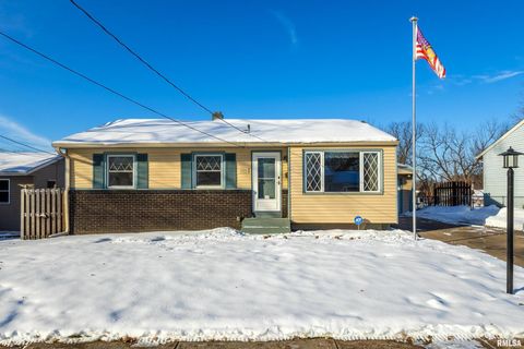 Tiny photo for 1110 HILLANDALE Road, Davenport, IA 52804 (MLS # QC4270092)