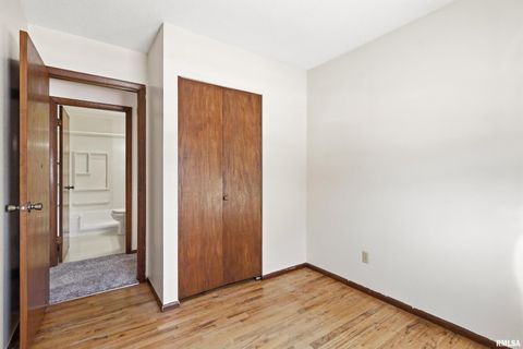 Tiny photo for 1110 HILLANDALE Road, Davenport, IA 52804 (MLS # QC4270092)