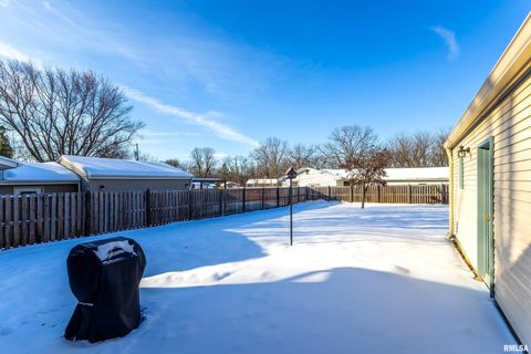 Tiny photo for 1110 HILLANDALE Road, Davenport, IA 52804 (MLS # QC4270092)