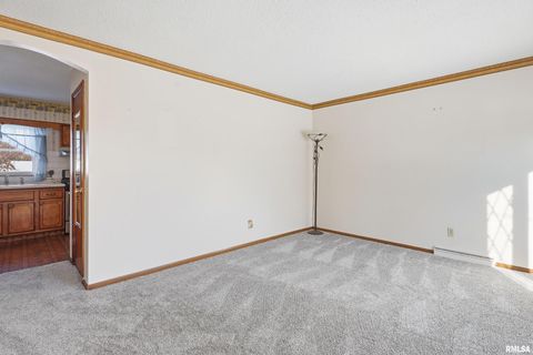 Tiny photo for 1110 HILLANDALE Road, Davenport, IA 52804 (MLS # QC4270092)