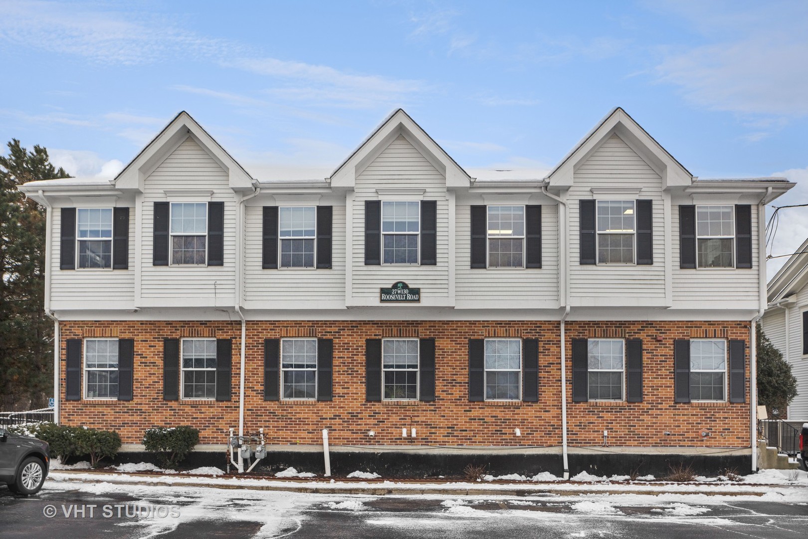 27w130 Roosevelt Road