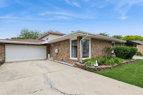 Photo of 15622 Madison Avenue, Dolton, IL 60419 (MLS # 12652682)