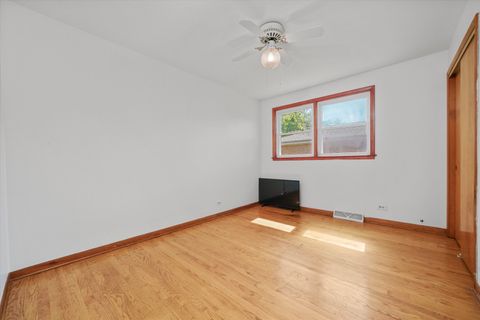 Tiny photo for 510 S 6th Avenue, La Grange, IL 60525 (MLS # 12466561)