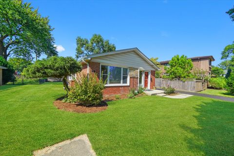 Tiny photo for 510 S 6th Avenue, La Grange, IL 60525 (MLS # 12466561)