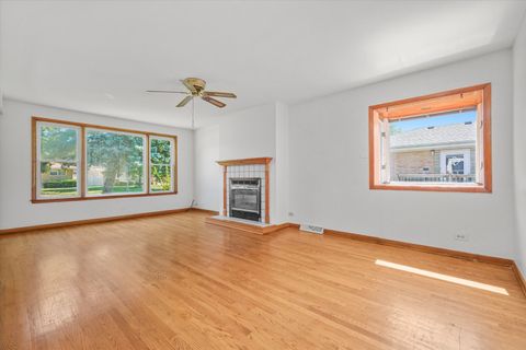 Tiny photo for 510 S 6th Avenue, La Grange, IL 60525 (MLS # 12466561)