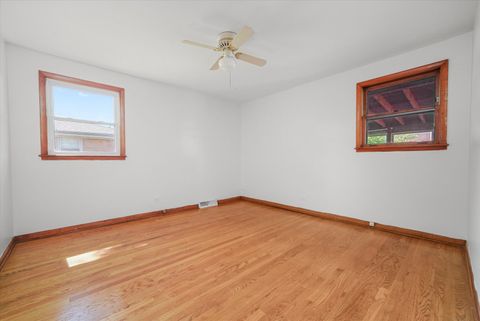 Tiny photo for 510 S 6th Avenue, La Grange, IL 60525 (MLS # 12466561)