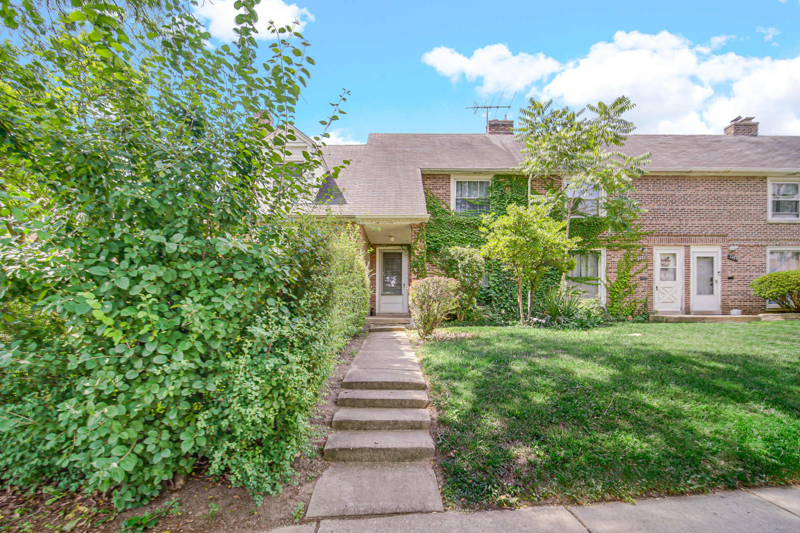 1433 Willow Avenue