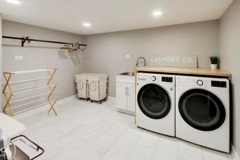 Tiny photo for 517 S Pine Street, Mount Prospect, IL 60056 (MLS # 12787676)