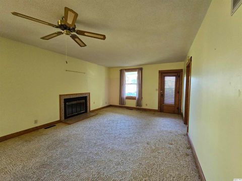 Tiny photo for 401 Ravenscroft Ave. Ave, Versailles, IL 62378 (MLS # 12491641)