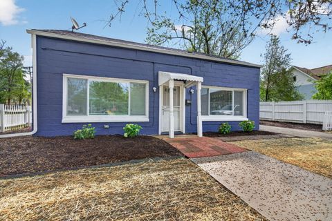 Photo of 330 Harwood Street, Joliet, IL 60432 (MLS # 12640296)